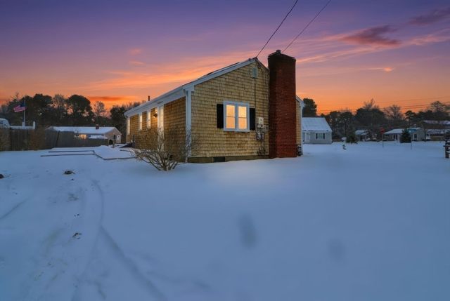 24 Hazelmoor Rd, Yarmouth, MA 02664