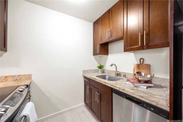 1810 Kaioo Drive B307, Honolulu, HI 96815