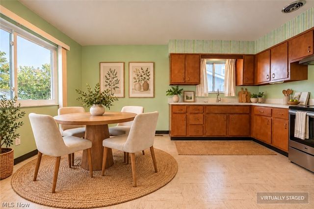6498 Edgehurst Drive, Brook Park, OH 44142