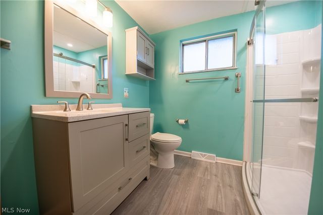 6498 Edgehurst Drive, Brook Park, OH 44142