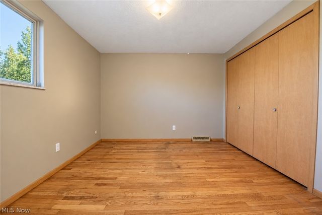 6498 Edgehurst Drive, Brook Park, OH 44142