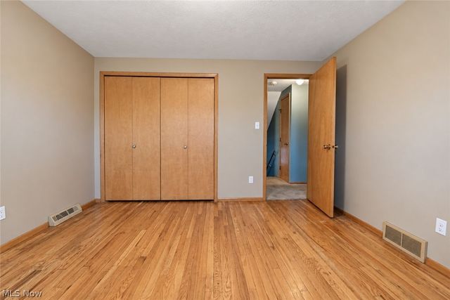 6498 Edgehurst Drive, Brook Park, OH 44142
