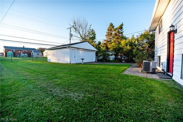 6498 Edgehurst Drive, Brook Park, OH 44142