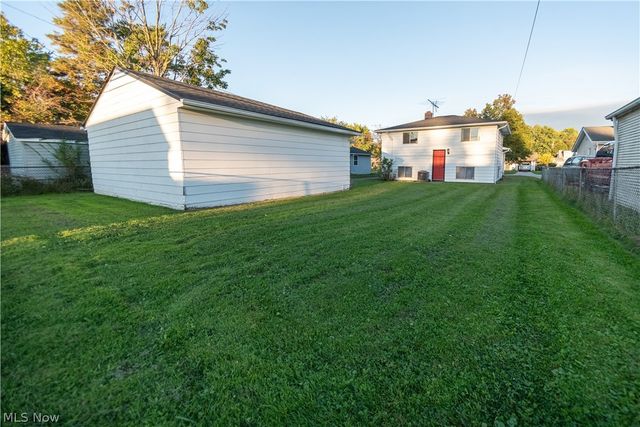 6498 Edgehurst Drive, Brook Park, OH 44142