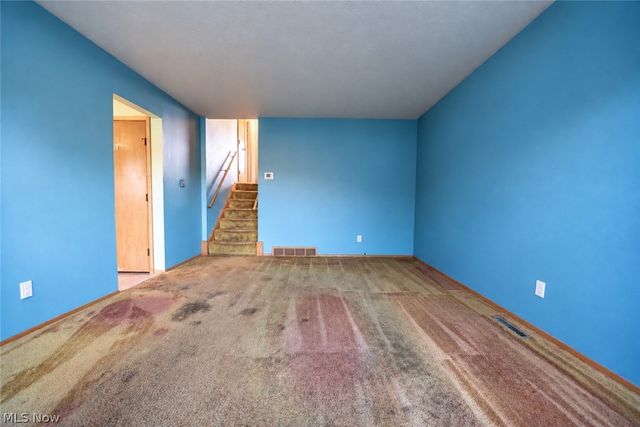 6498 Edgehurst Drive, Brook Park, OH 44142