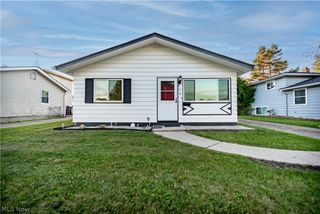 6498 Edgehurst Drive, Brook Park, OH 44142