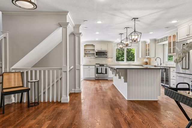 2775 White Oak Circle, Orono, MN 55356