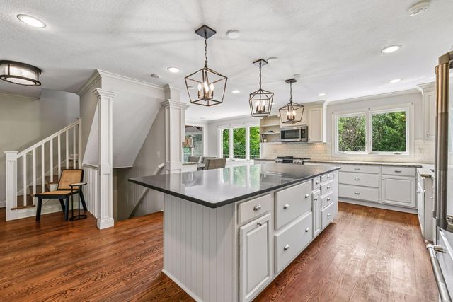2775 White Oak Circle, Orono, MN 55356