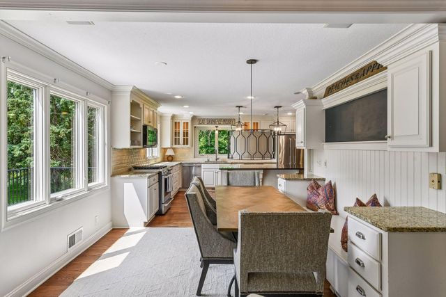 2775 White Oak Circle, Orono, MN 55356