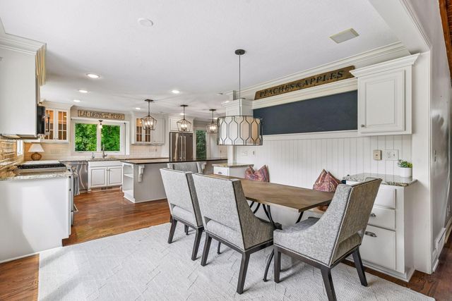 2775 White Oak Circle, Orono, MN 55356