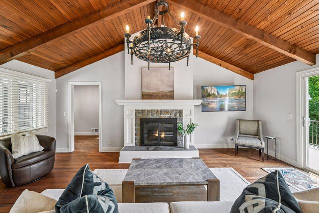 2775 White Oak Circle, Orono, MN 55356