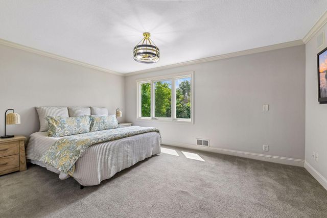 2775 White Oak Circle, Orono, MN 55356