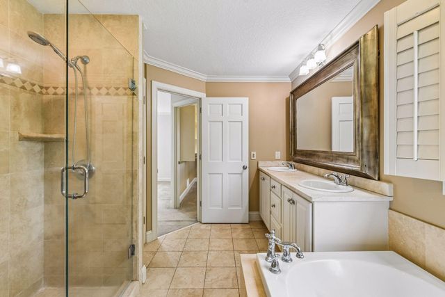 2775 White Oak Circle, Orono, MN 55356