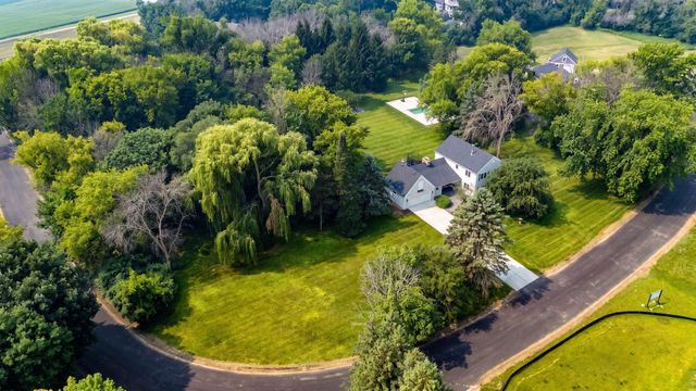 2775 White Oak Circle, Orono, MN 55356