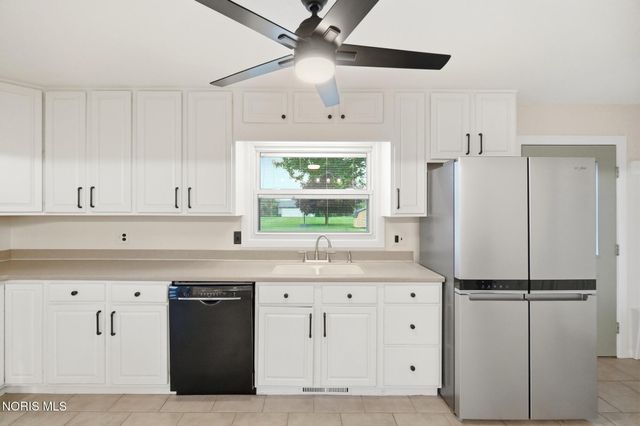 1451 Cass Road, Maumee, OH 43537