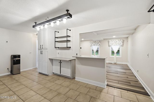 1451 Cass Road, Maumee, OH 43537