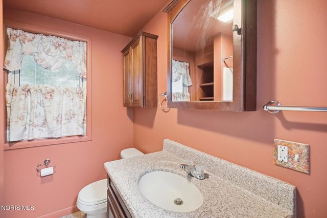 1451 Cass Road, Maumee, OH 43537