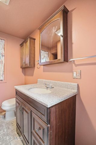 1451 Cass Road, Maumee, OH 43537