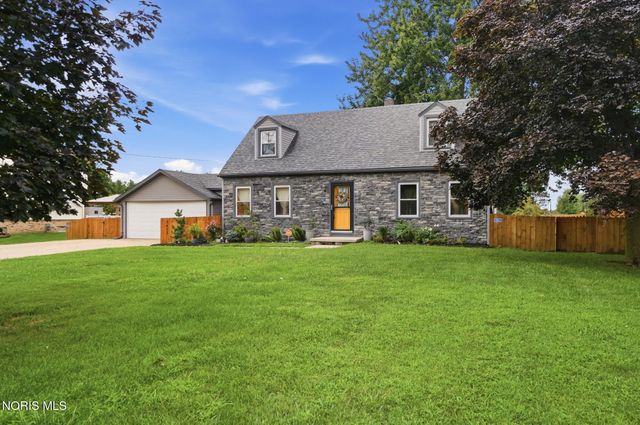 1451 Cass Road, Maumee, OH 43537