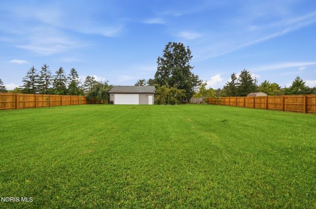 1451 Cass Road, Maumee, OH 43537