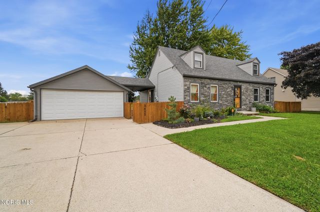 1451 Cass Road, Maumee, OH 43537
