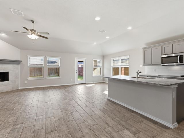 11436 Woody Creek Trail, Aubrey, TX 76227