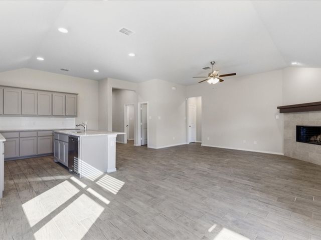 11436 Woody Creek Trail, Aubrey, TX 76227