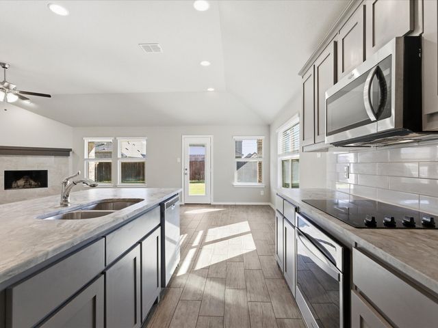 11436 Woody Creek Trail, Aubrey, TX 76227