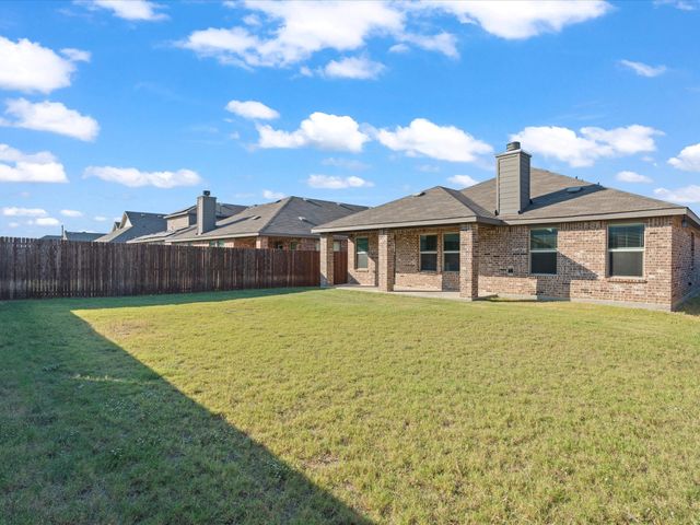 11436 Woody Creek Trail, Aubrey, TX 76227