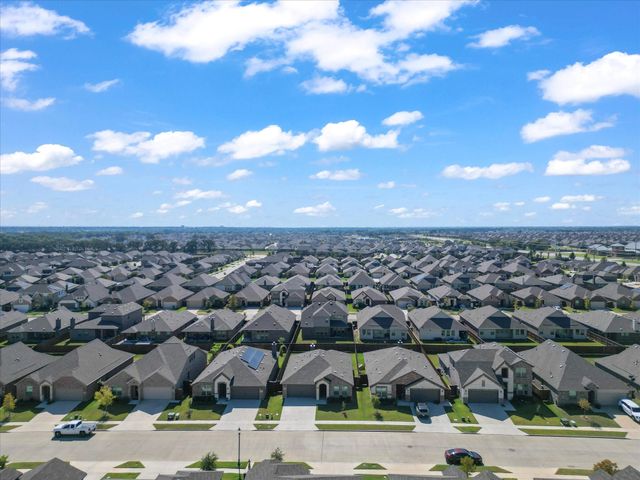 11436 Woody Creek Trail, Aubrey, TX 76227