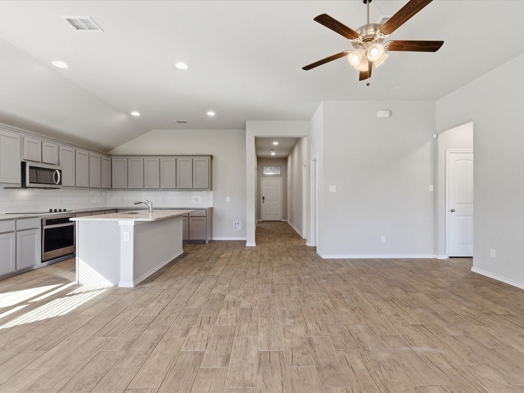 11436 Woody Creek Trail, Aubrey, TX 76227