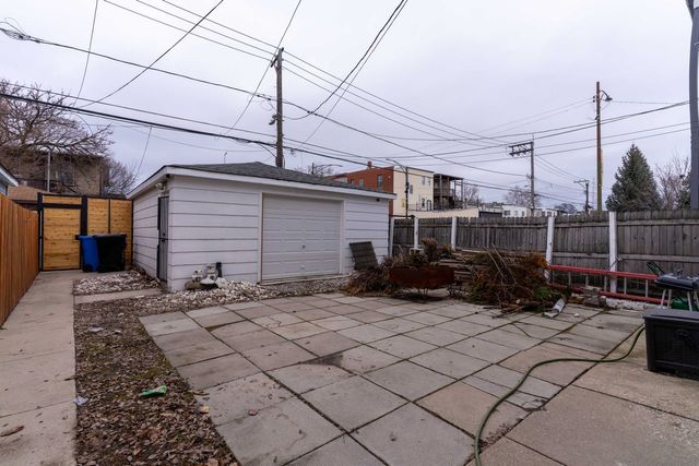 3402 W Lexington Street, Chicago, IL 60624