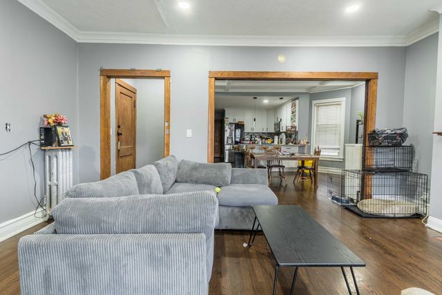 3402 W Lexington Street, Chicago, IL 60624