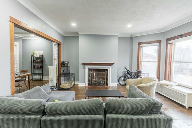 3402 W Lexington Street, Chicago, IL 60624