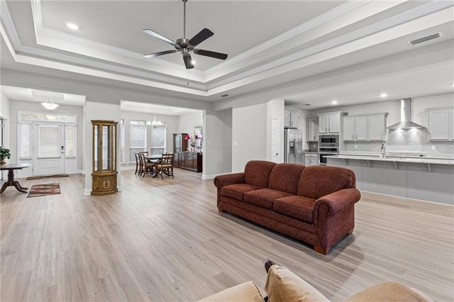 9002 Amelia Drive, Mobile, AL 36695