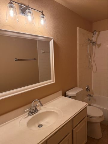 7804 Brook Meadow Lane, Fort Worth, TX 76133