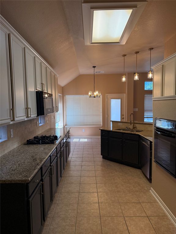 7804 Brook Meadow Lane, Fort Worth, TX 76133 — photo 2