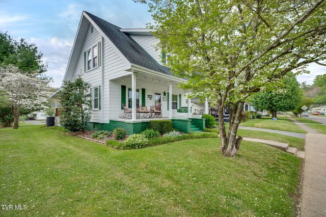 322 Carolina Avenue, Erwin, TN 37650