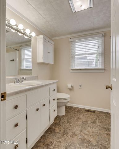 322 Carolina Avenue, Erwin, TN 37650