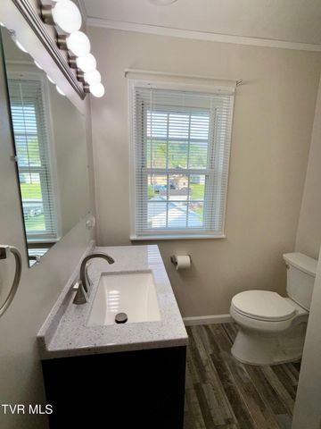 322 Carolina Avenue, Erwin, TN 37650