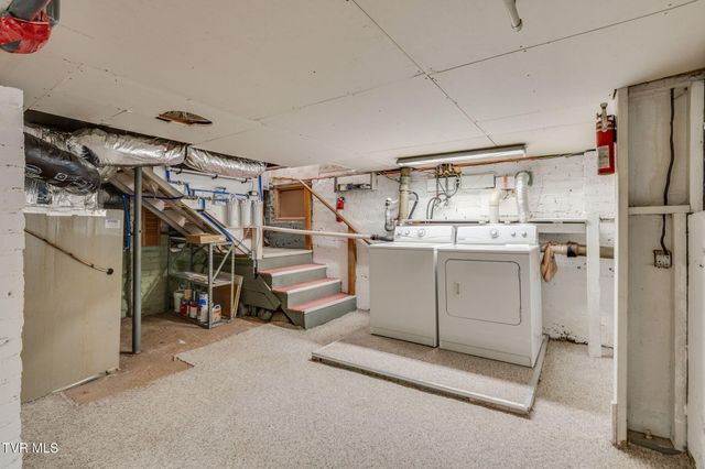 322 Carolina Avenue, Erwin, TN 37650