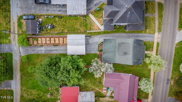322 Carolina Avenue, Erwin, TN 37650