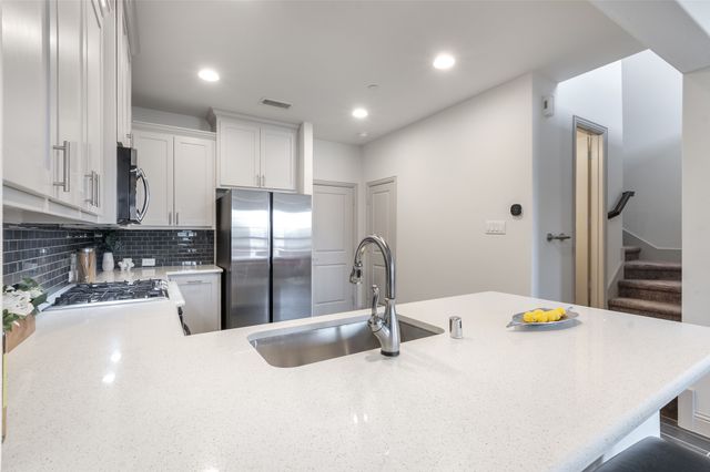 4691B Dozier Road, Carrollton, TX 75010