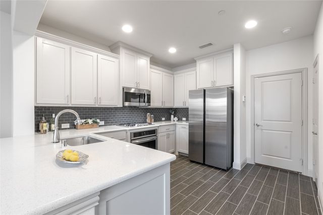 4691B Dozier Road, Carrollton, TX 75010