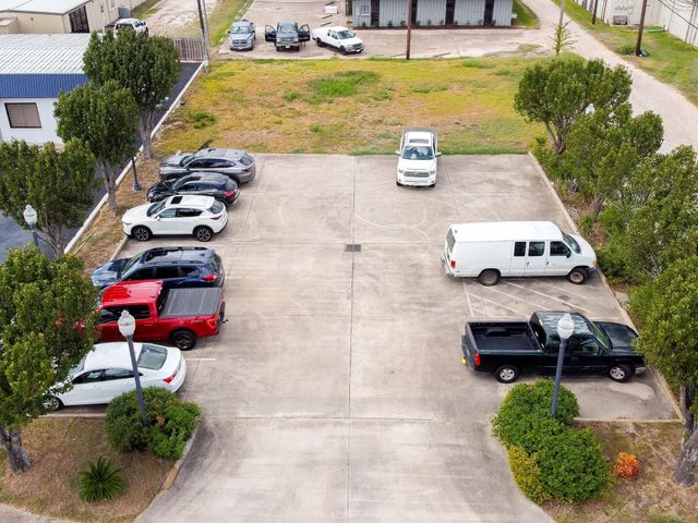 2408-2409 S Park Avenue, Pearland, TX 77581