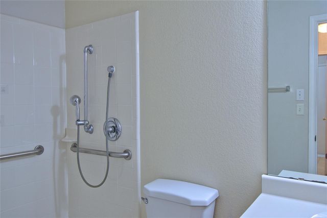 12217 Kilmartin LN, Austin, TX 78754