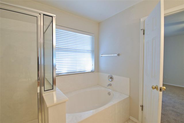 12217 Kilmartin LN, Austin, TX 78754