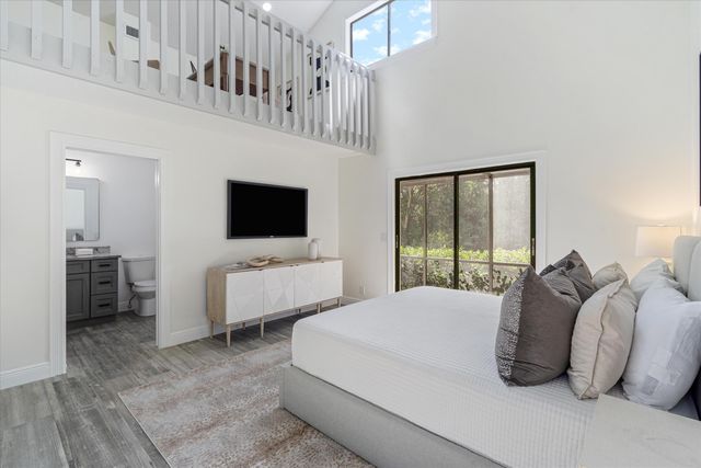 13600 54th Street N, The Acreage, FL 33411