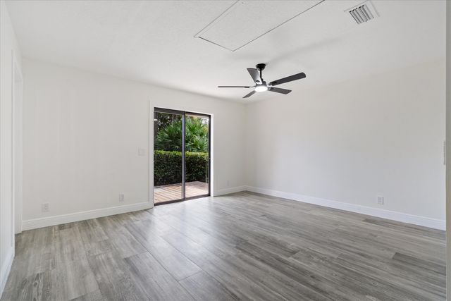 13600 54th Street N, The Acreage, FL 33411