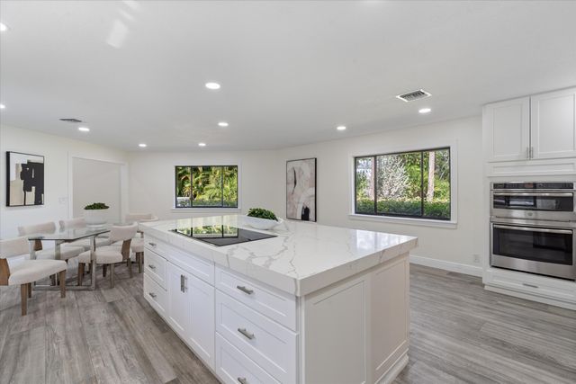 13600 54th Street N, The Acreage, FL 33411